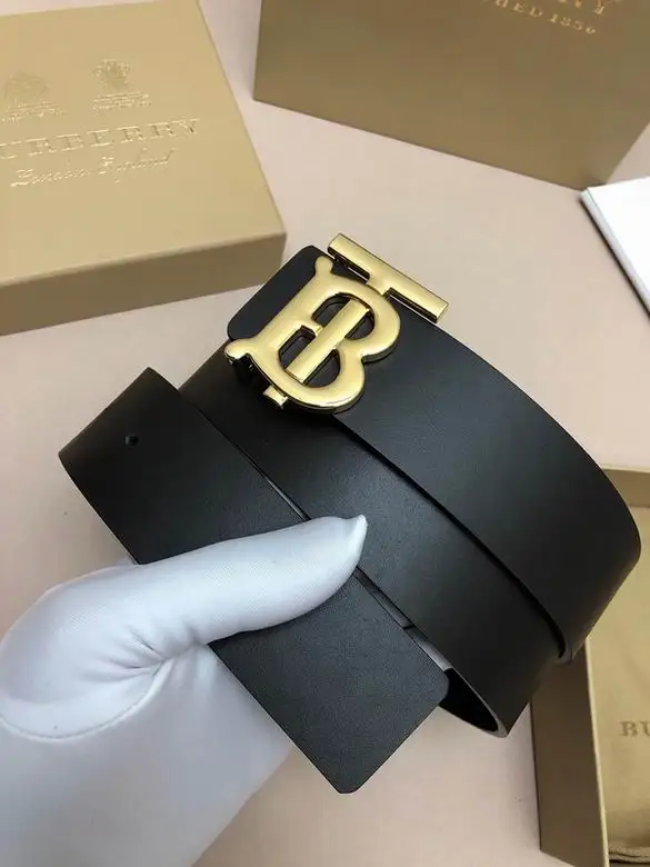 Burberry 38mmX95-125cm 7d (19)
